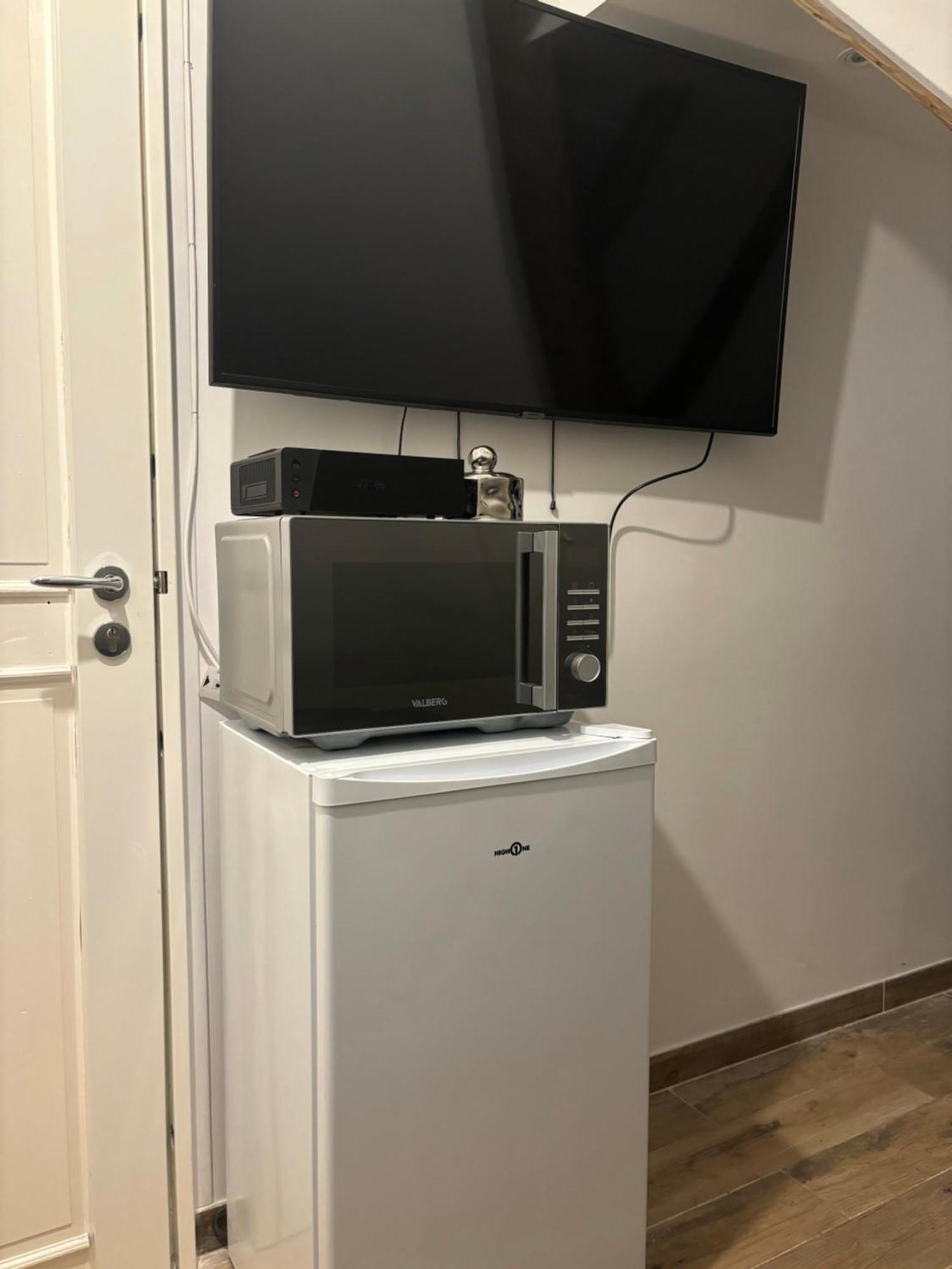 Appartement Petit Studio Douillet à Paris Extérieur photo